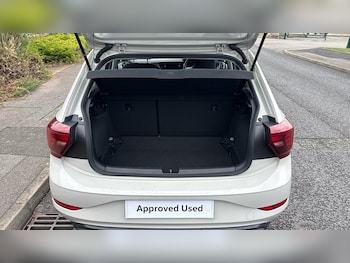 Used Volkswagen Polo 2023 for sale - 75443631: Photo