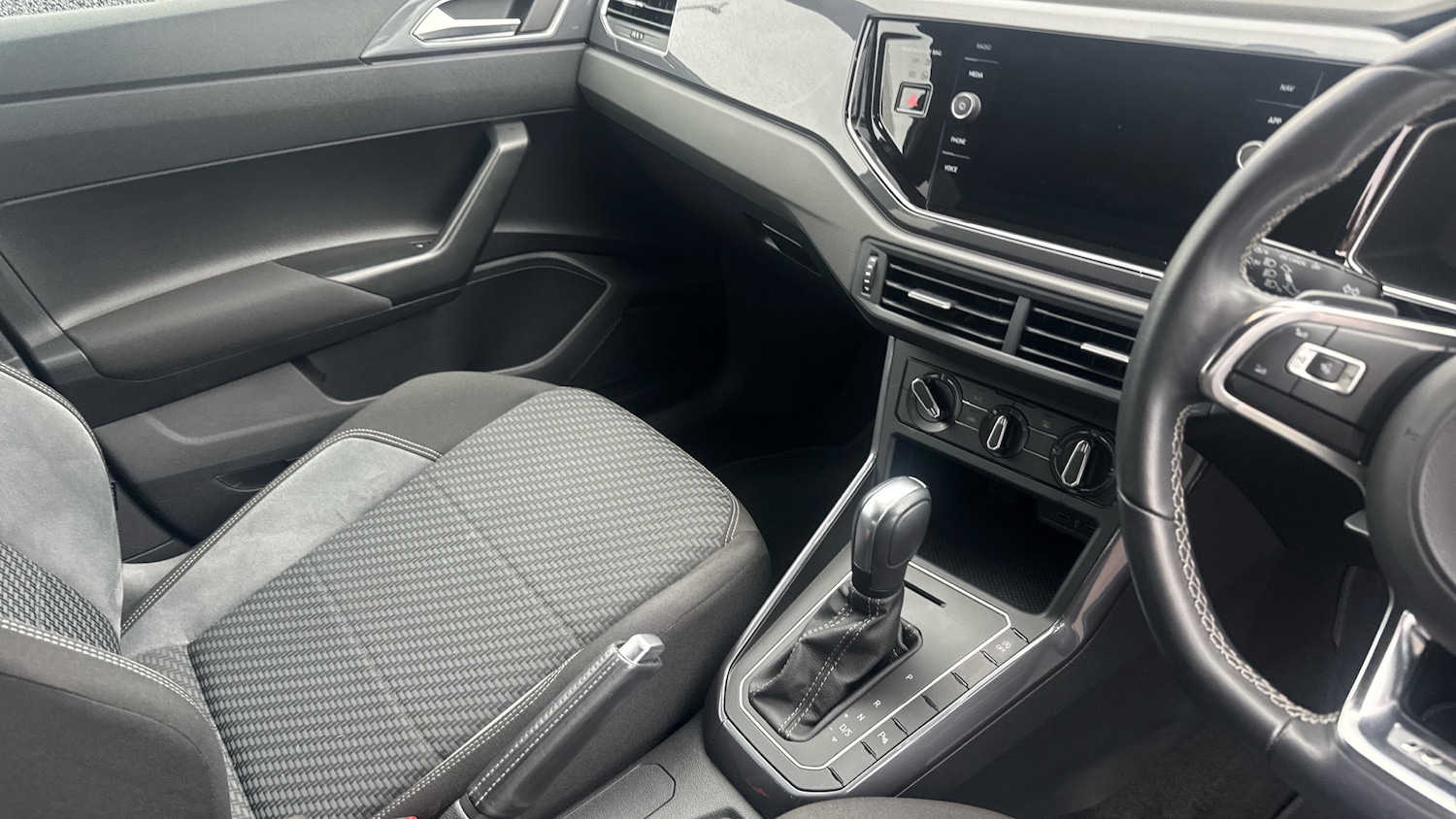 Used Volkswagen Polo 2021 for sale - 77640483: Photo 14