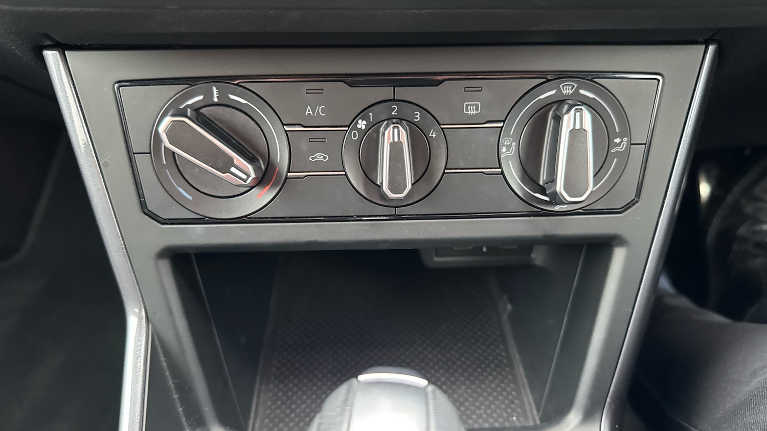 Used Volkswagen Polo 2021 for sale - 77640483: Photo 37