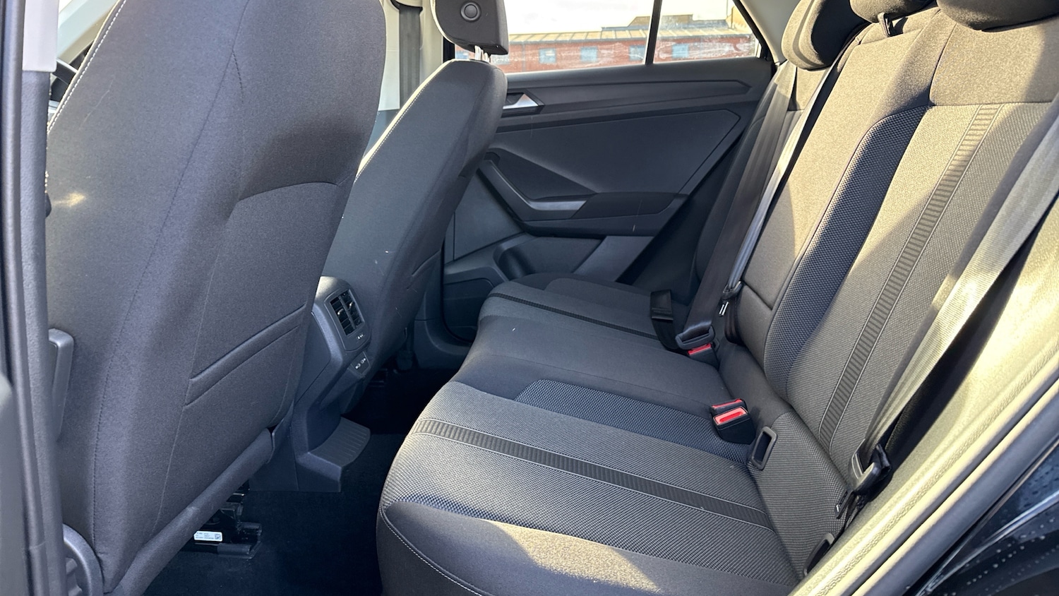 Used Volkswagen T-Roc 2025 for sale - 77323784: Photo 16