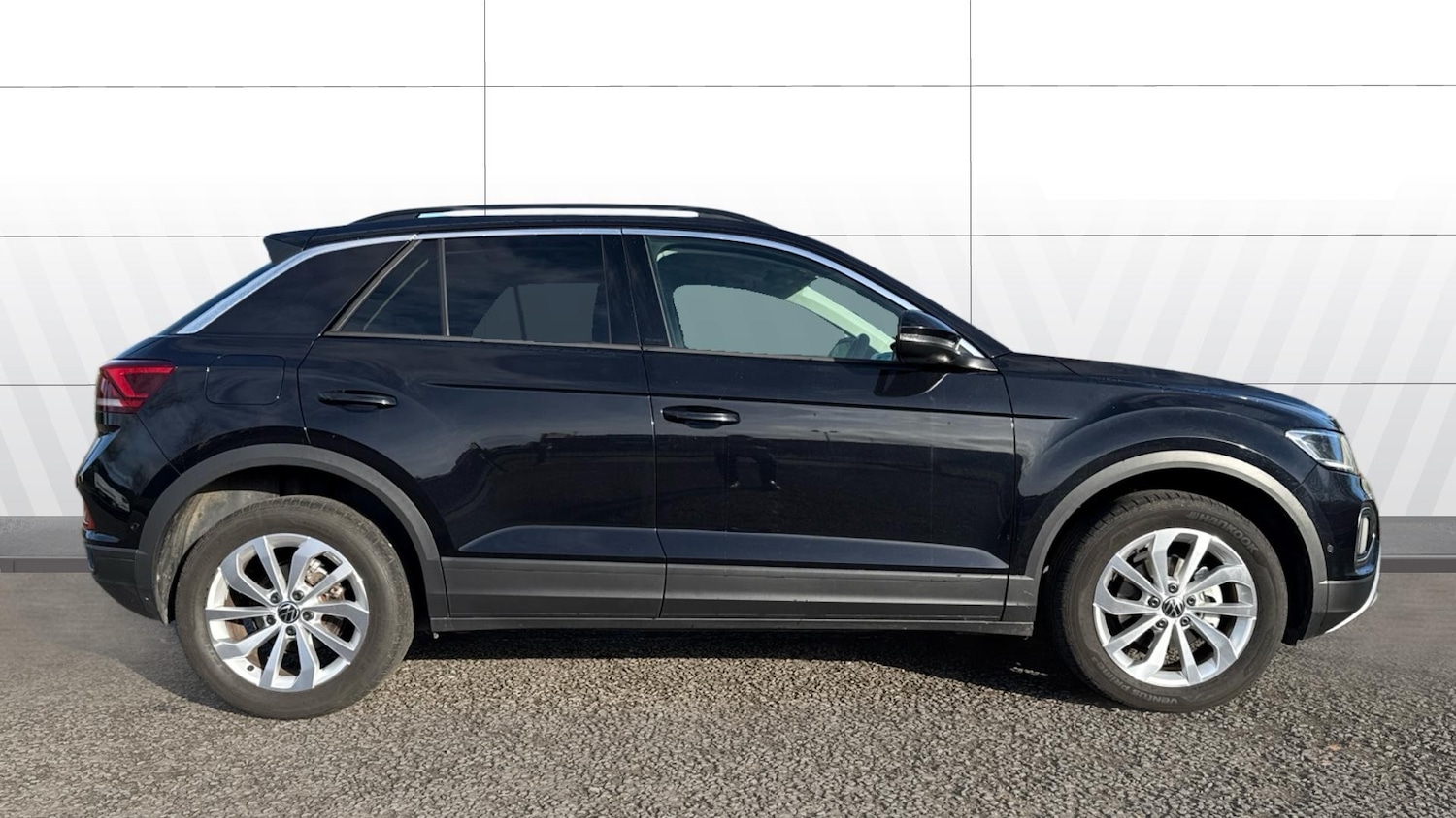 Used Volkswagen T-Roc 2025 for sale - 77323784: Photo 5