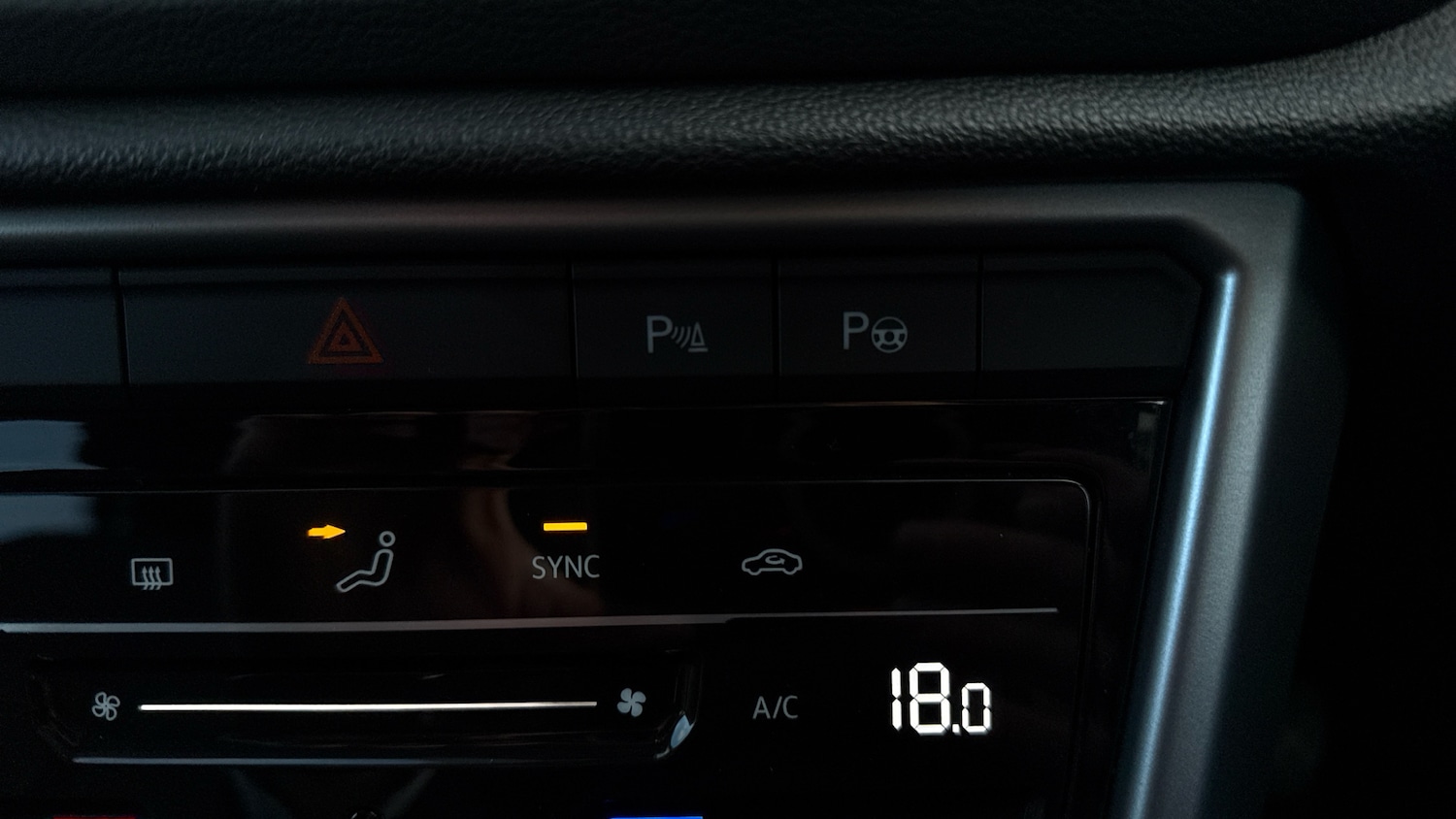 Used Volkswagen T-Roc 2025 for sale - 77323784: Photo 50