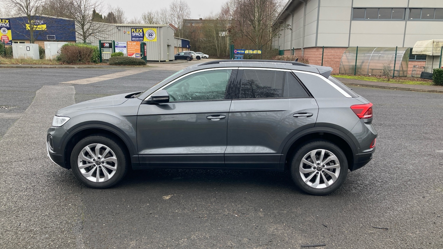 Used Volkswagen T-Roc 2025 for sale - 77902296: Photo 21