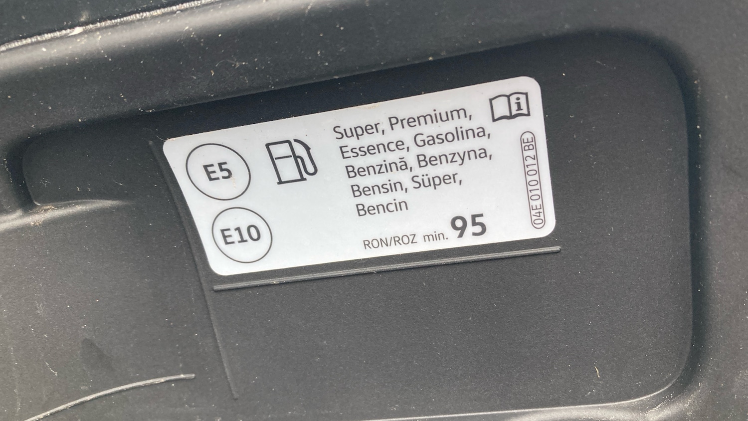 Used Volkswagen T-Roc 2025 for sale - 77902296: Photo 25