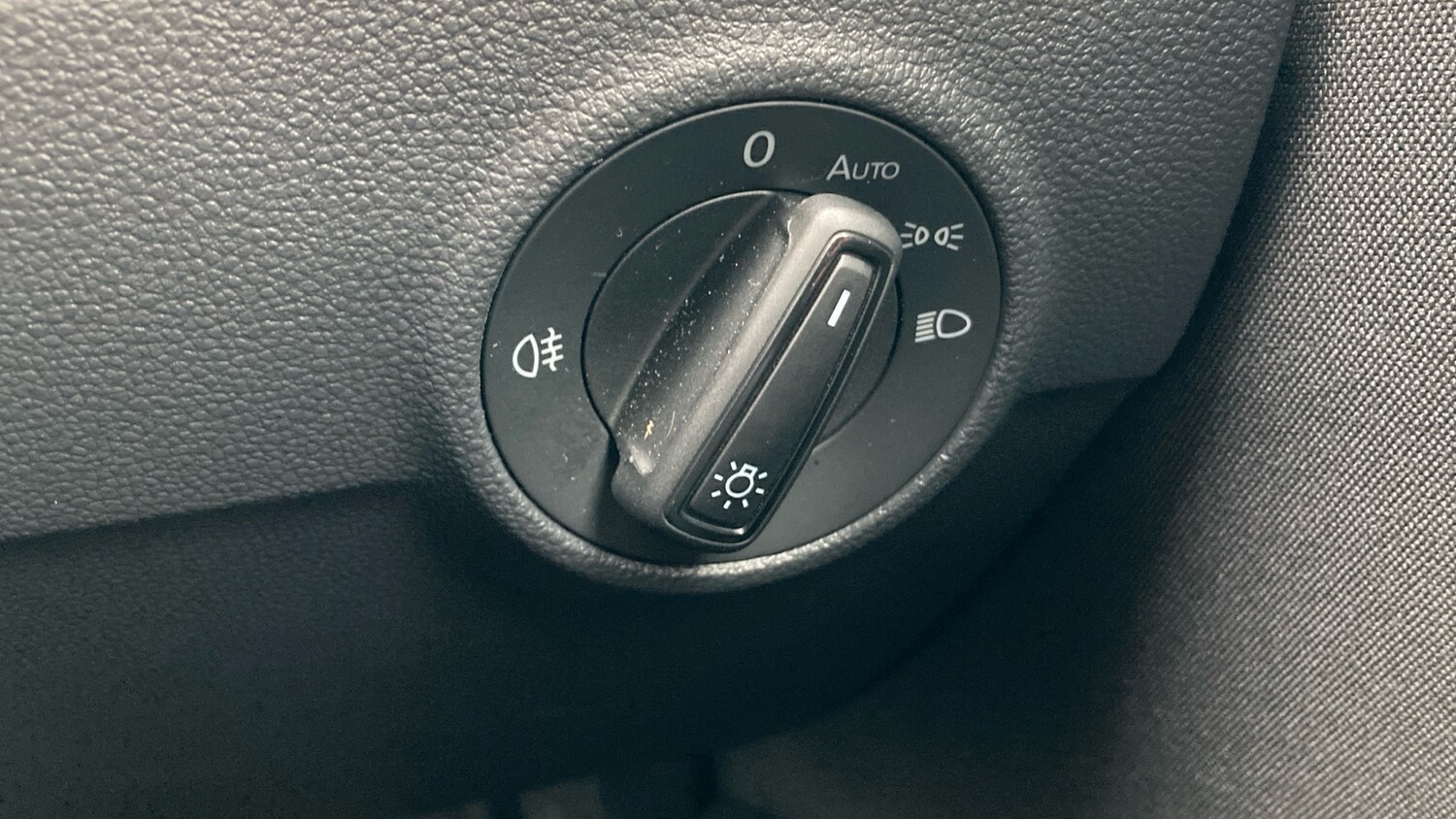 Used Volkswagen T-Roc 2025 for sale - 77902296: Photo 33