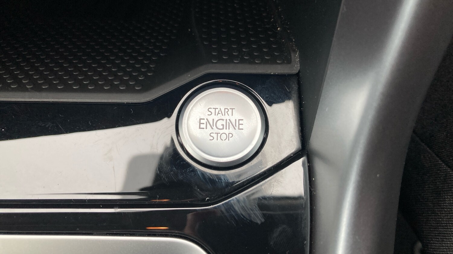 Used Volkswagen T-Roc 2025 for sale - 77902296: Photo 34