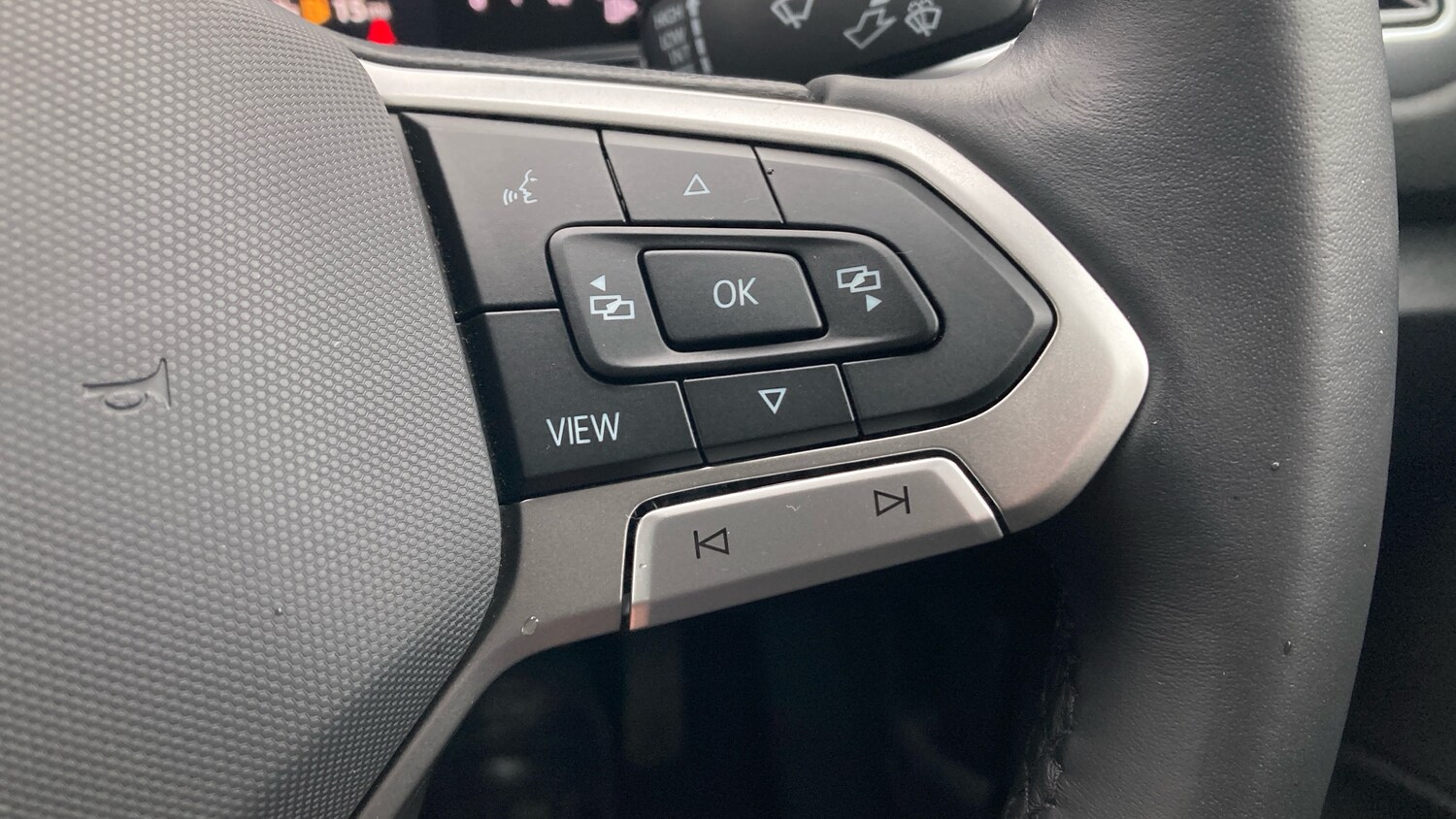 Used Volkswagen T-Roc 2025 for sale - 77902296: Photo 36