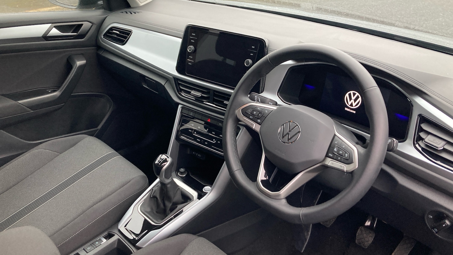 Used Volkswagen T-Roc 2025 for sale - 77902296: Photo 9