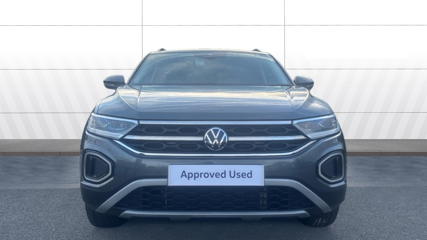 Used Volkswagen T-Roc 2024 for sale - 76207673: Photo 3