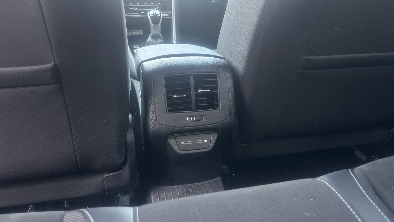 Used Volkswagen T-Roc 2024 for sale - 76207673: Photo 36