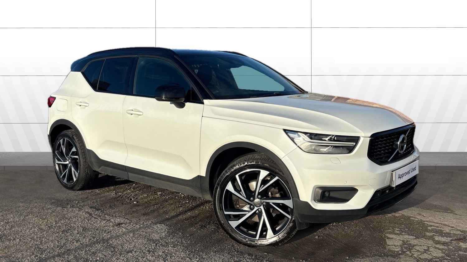 Used Volvo XC40 2018 for sale - 76649916: Photo 1