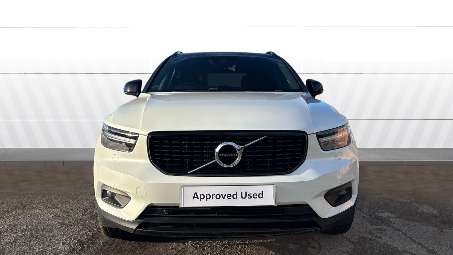 Used Volvo XC40 2018 for sale - 76649916: Photo 3