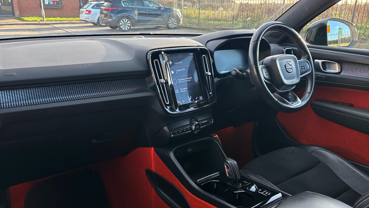 Used Volvo XC40 2018 for sale - 76649916: Photo 9