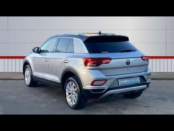 Used Volkswagen T-Roc 2023 for sale - 74634966: Photo