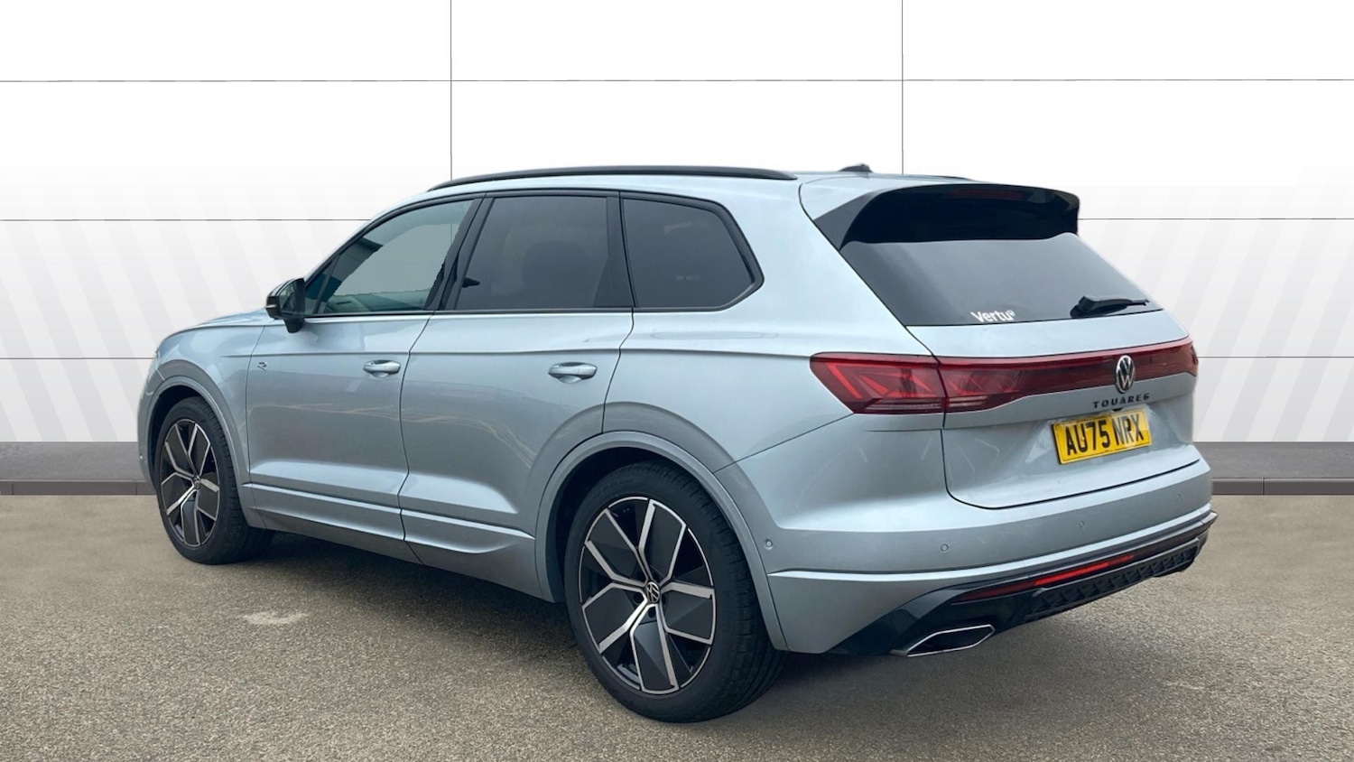 Used Volkswagen Touareg 2025 for sale - 77336435: Photo 2