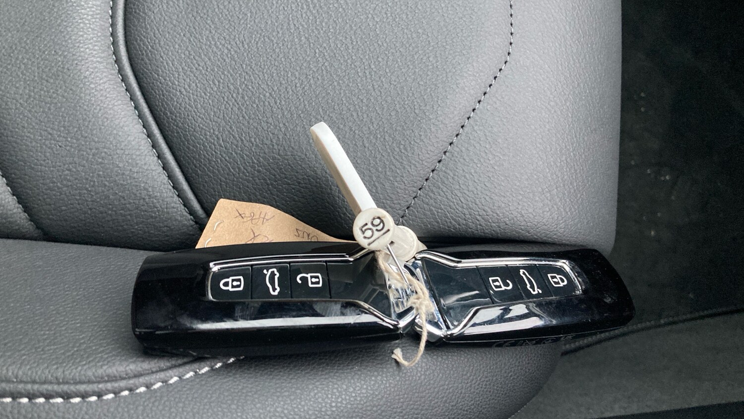 Used Volkswagen Touareg 2025 for sale - 77336435: Photo 20