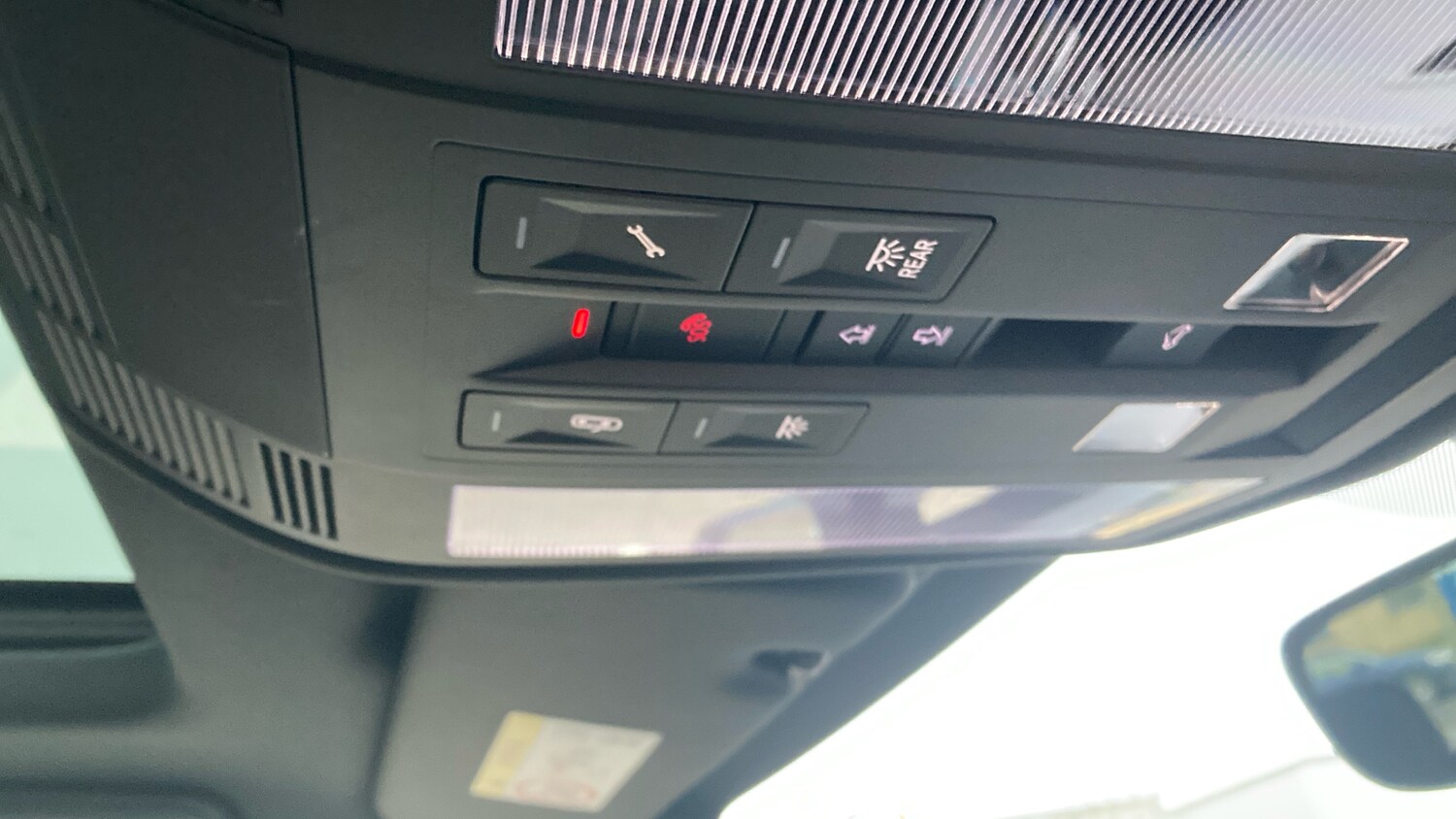 Used Volkswagen Touareg 2025 for sale - 77336435: Photo 24