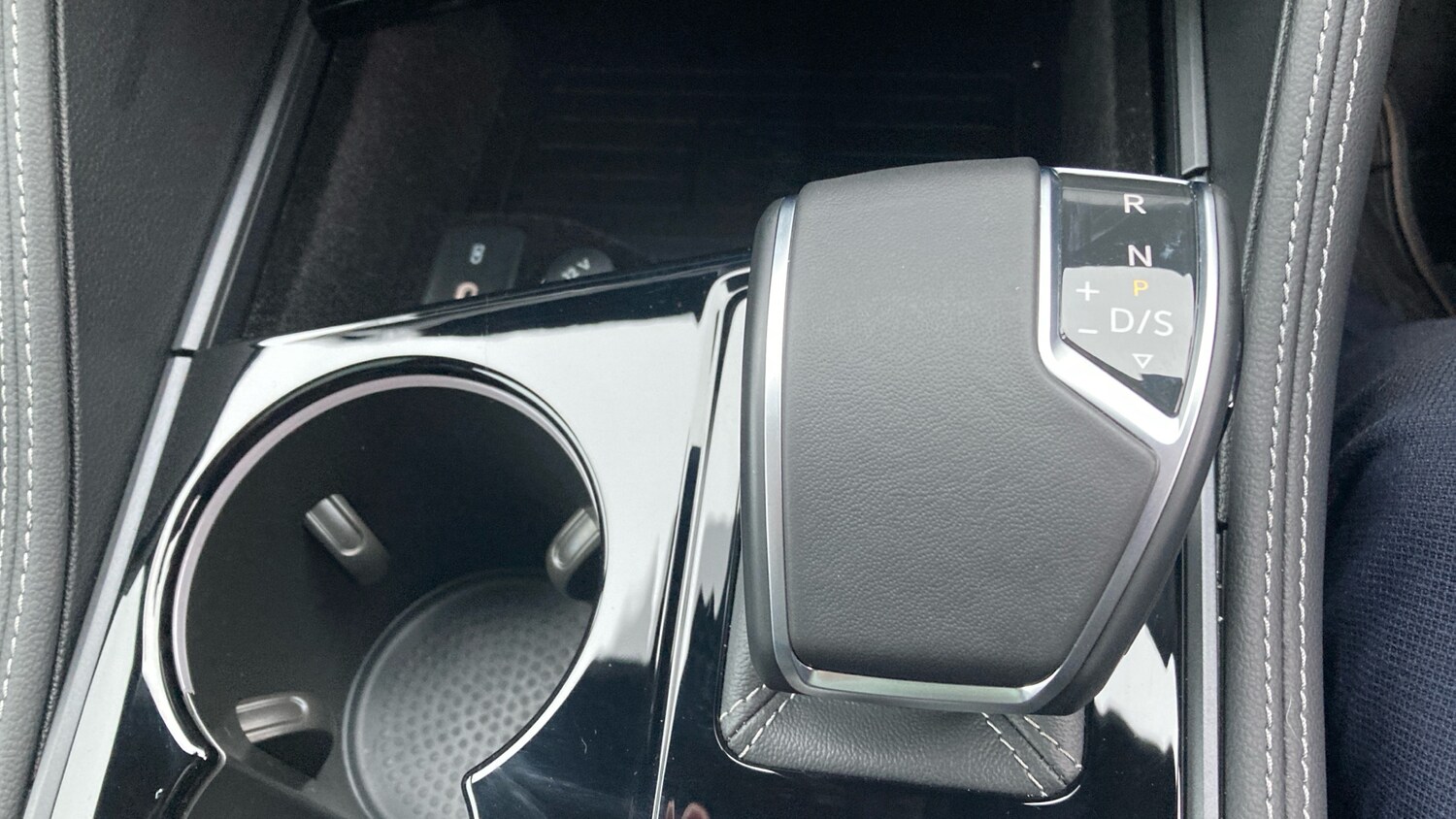 Used Volkswagen Touareg 2025 for sale - 77336435: Photo 26