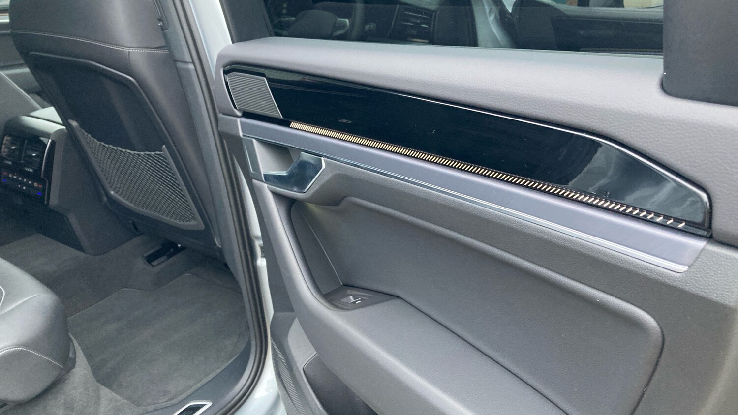 Used Volkswagen Touareg 2025 for sale - 77336435: Photo 67