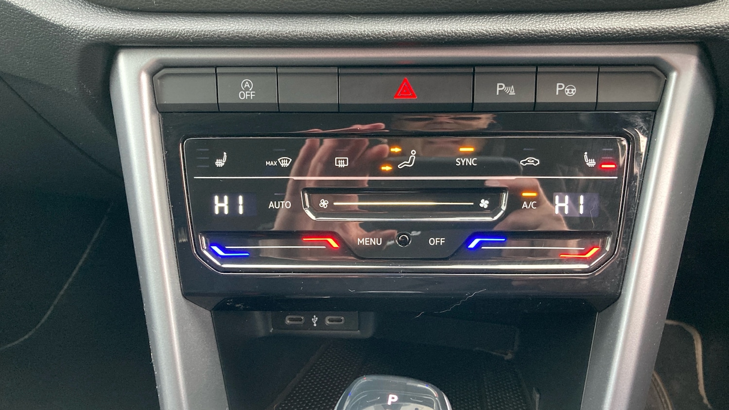 Used Volkswagen T-Roc 2023 for sale - 76807003: Photo 24