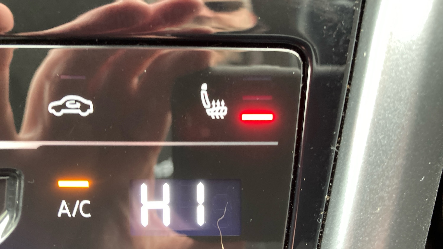 Used Volkswagen T-Roc 2023 for sale - 76807003: Photo 25