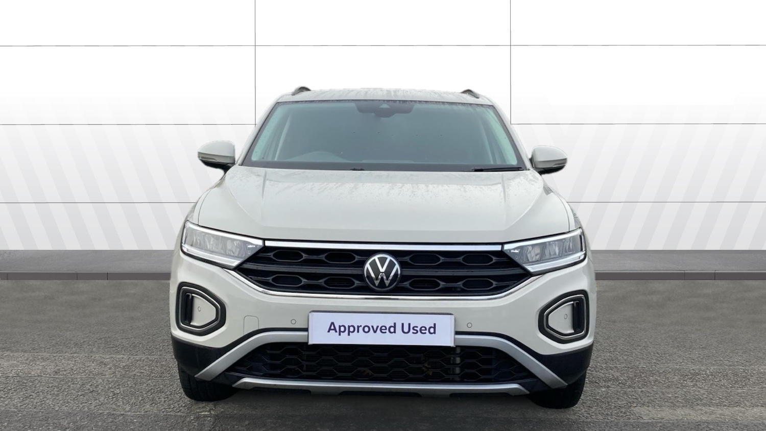 Used Volkswagen T-Roc 2023 for sale - 76807003: Photo 3