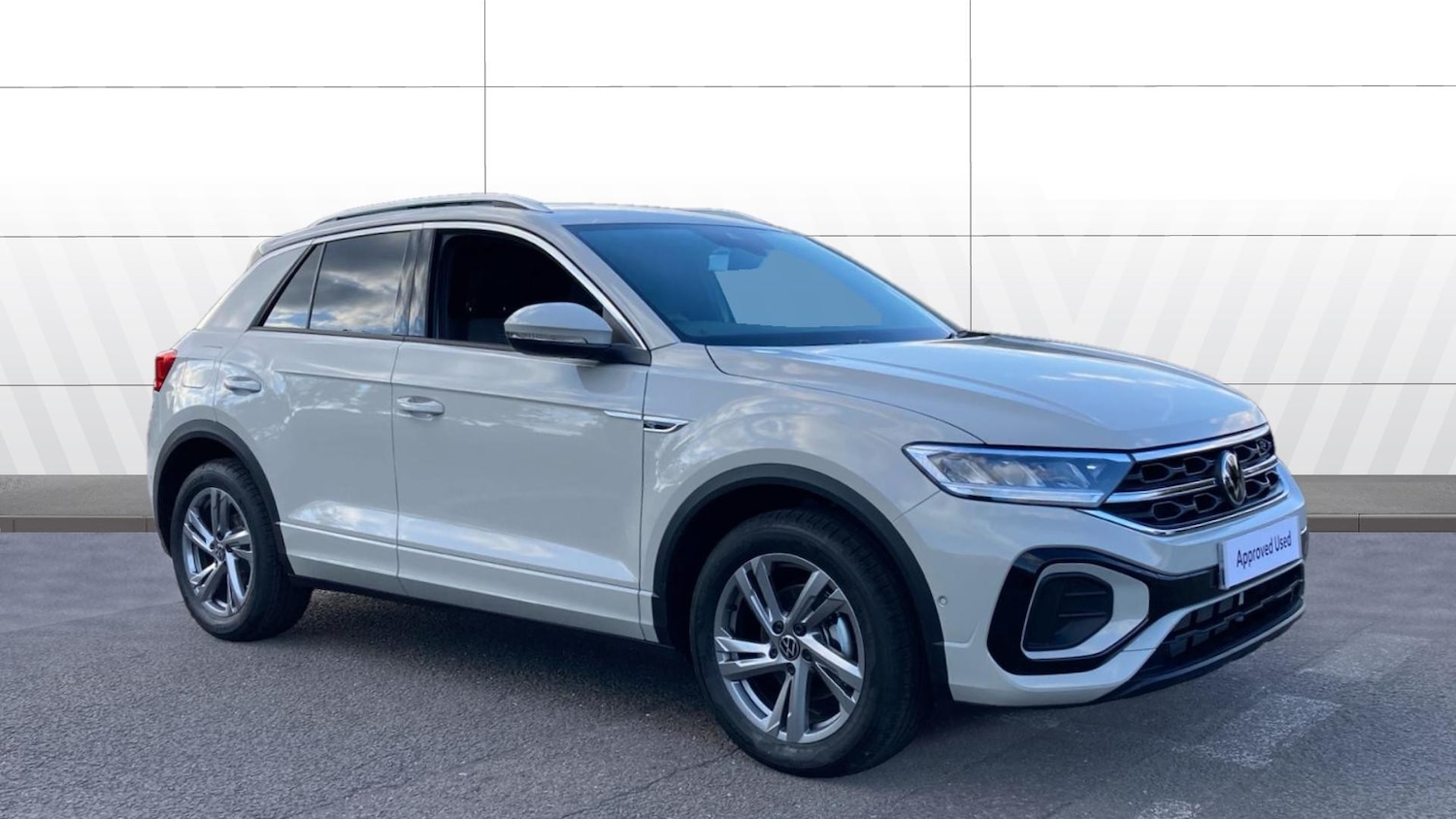 Used Volkswagen T-Roc 2025 for sale - 76063677: Photo 1