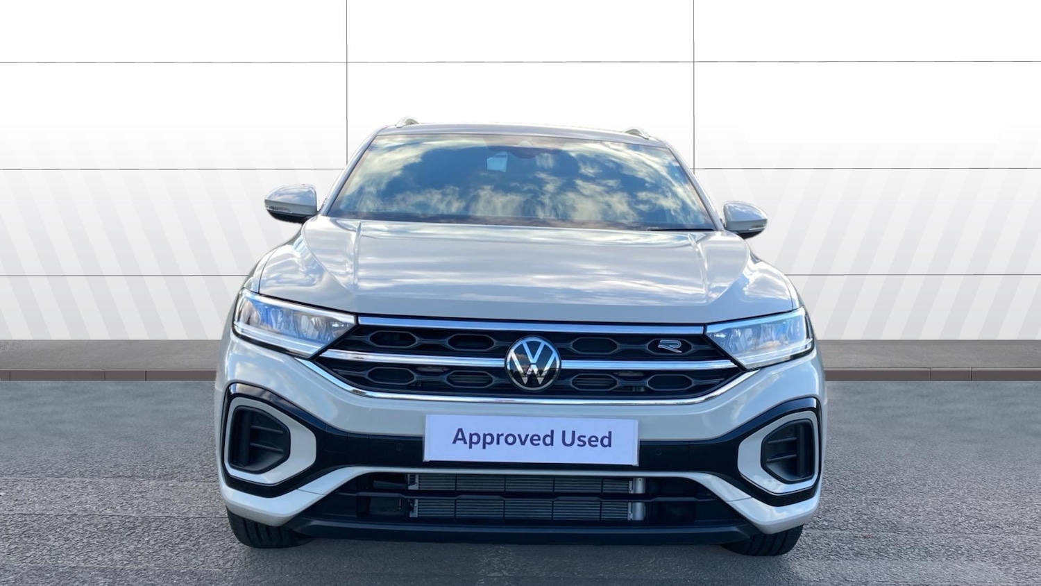 Used Volkswagen T-Roc 2025 for sale - 76063677: Photo 3