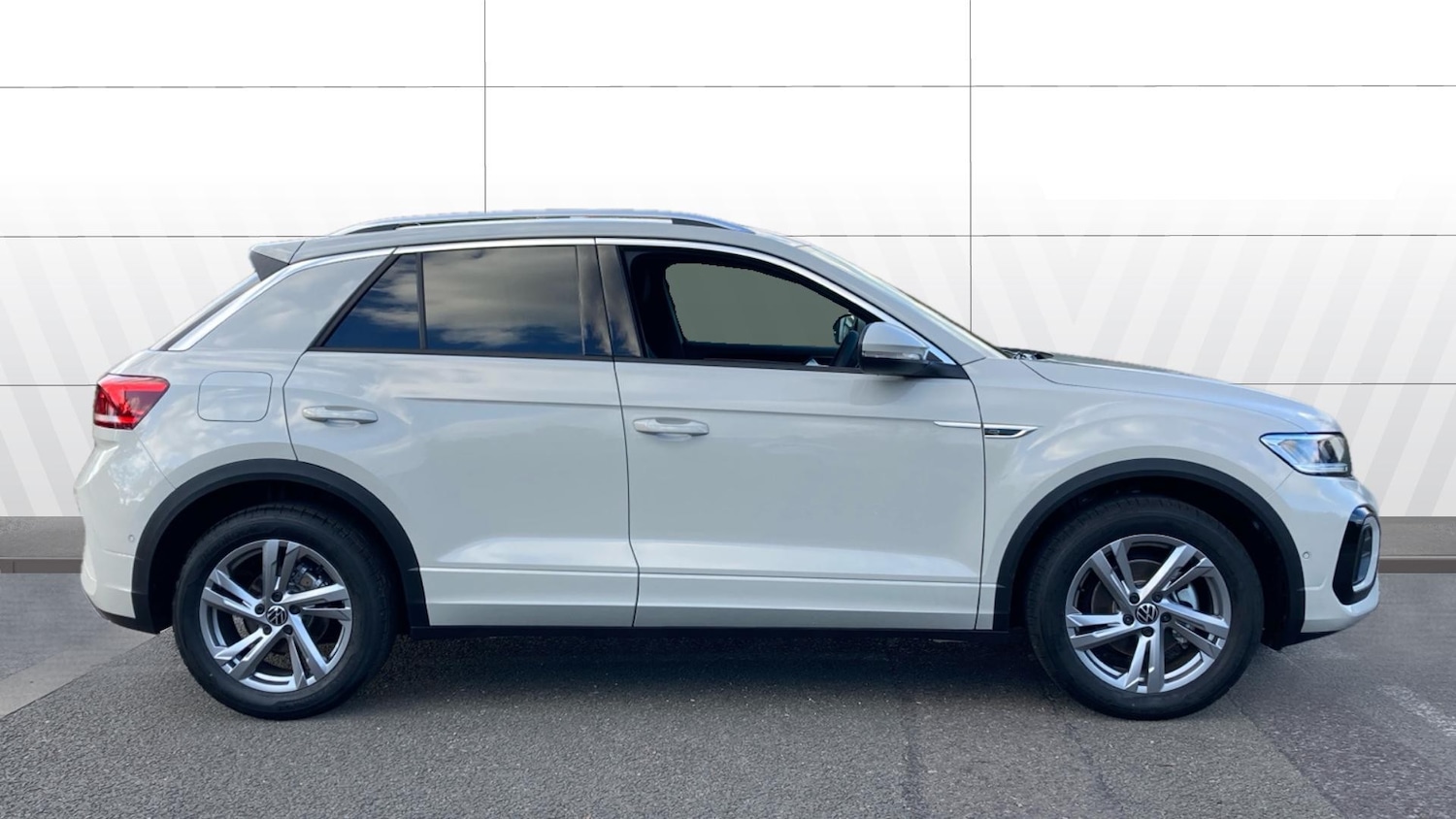 Used Volkswagen T-Roc 2025 for sale - 76063677: Photo 5