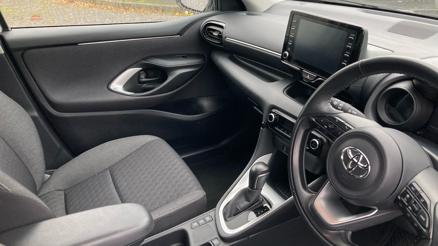 Used Toyota Yaris 2022 for sale - 76596104: Photo 14