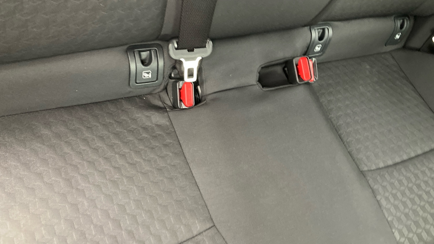 Used Toyota Yaris 2022 for sale - 76596104: Photo 17