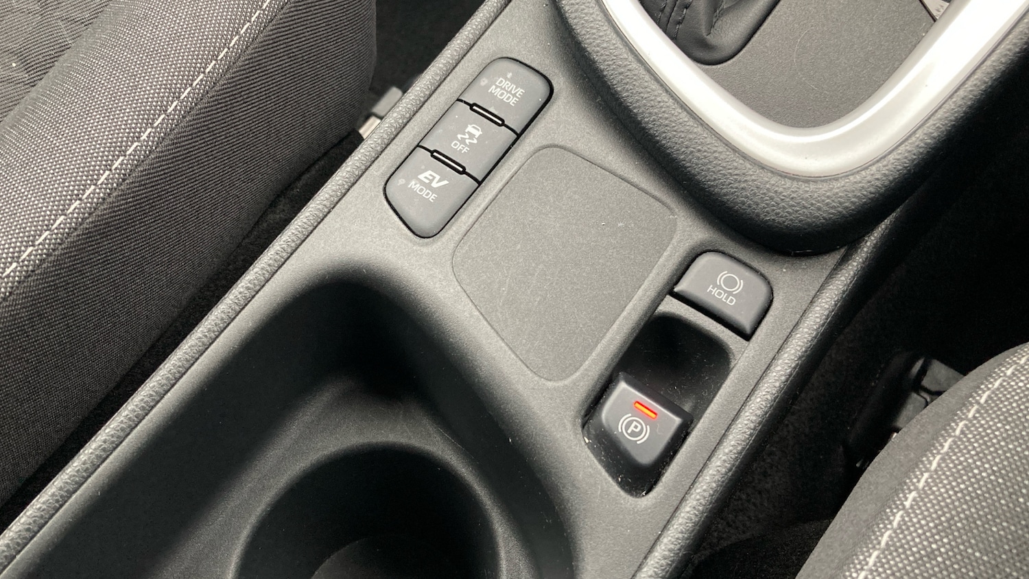 Used Toyota Yaris 2022 for sale - 76596104: Photo 23