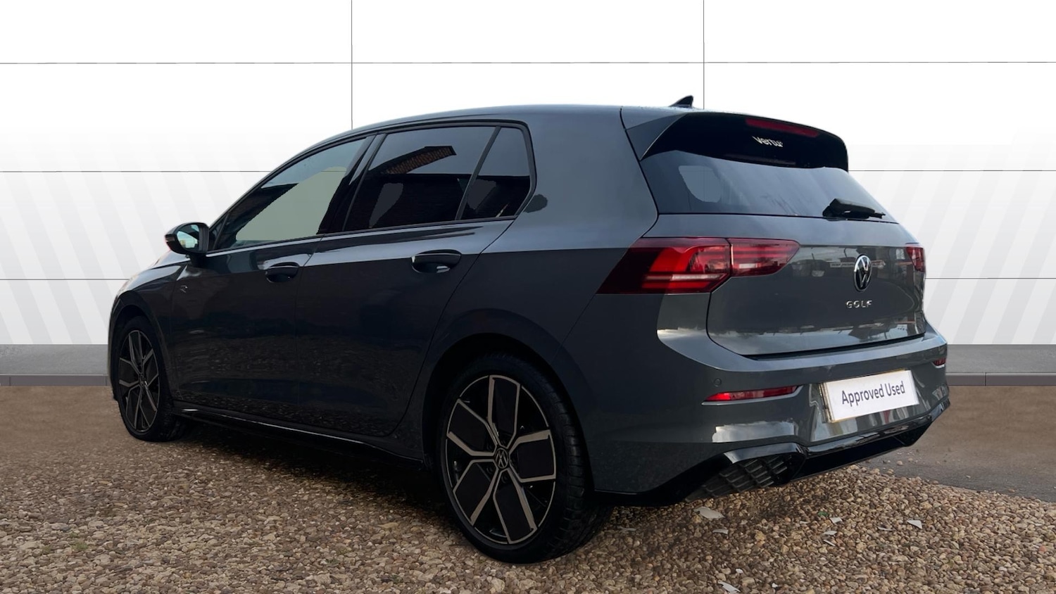 Used Volkswagen Golf 2025 for sale - 76859010: Photo 2