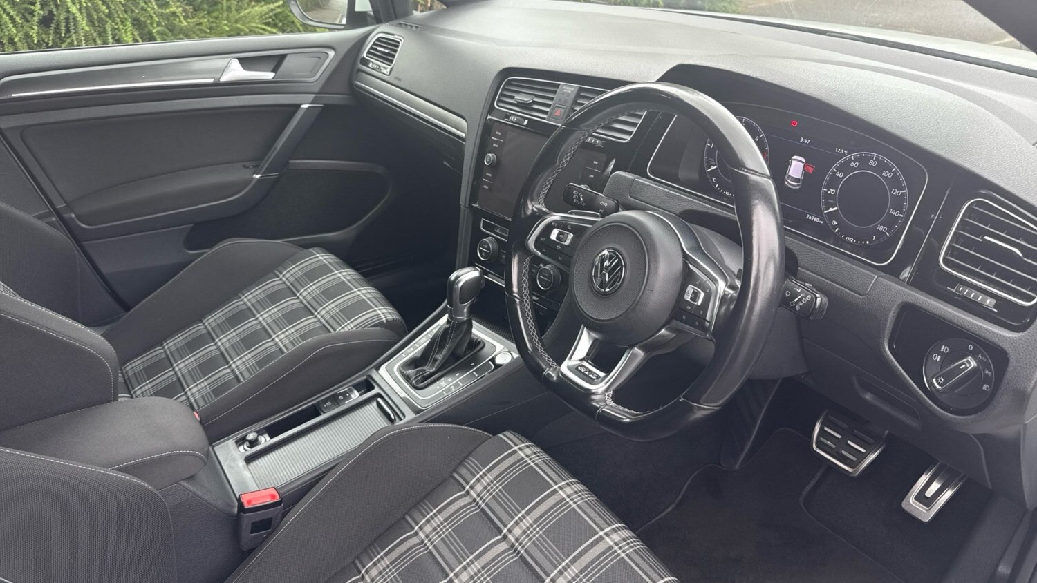 2019 Volkswagen Golf 2.0 TDI 184 GTD 5dr DSG Diesel Hatchback Hatchback Diesel A - Picture 11 of 24