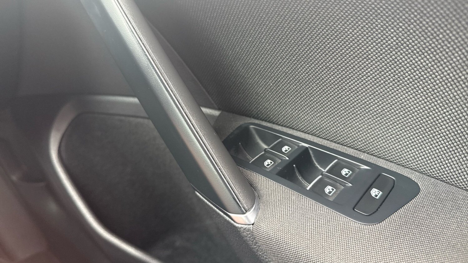 2019 Volkswagen Golf 2.0 TDI 184 GTD 5dr DSG Diesel Hatchback Hatchback Diesel A - Picture 22 of 24