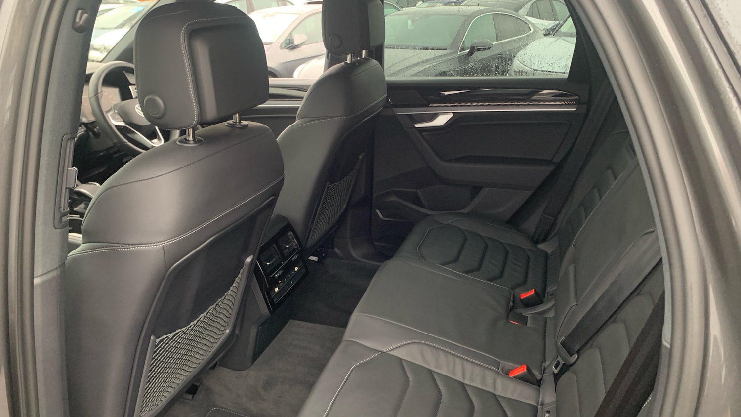 Used Volkswagen Touareg 2025 for sale - 76637623: Photo 16