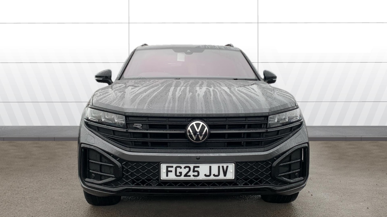 Used Volkswagen Touareg 2025 for sale - 76637623: Photo 3