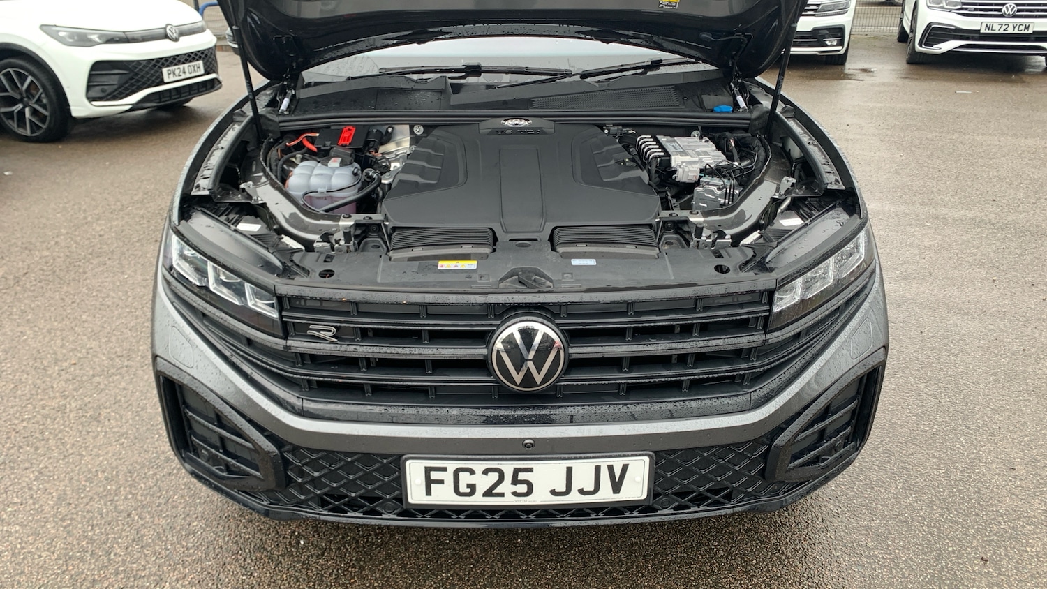 Used Volkswagen Touareg 2025 for sale - 76637623: Photo 8