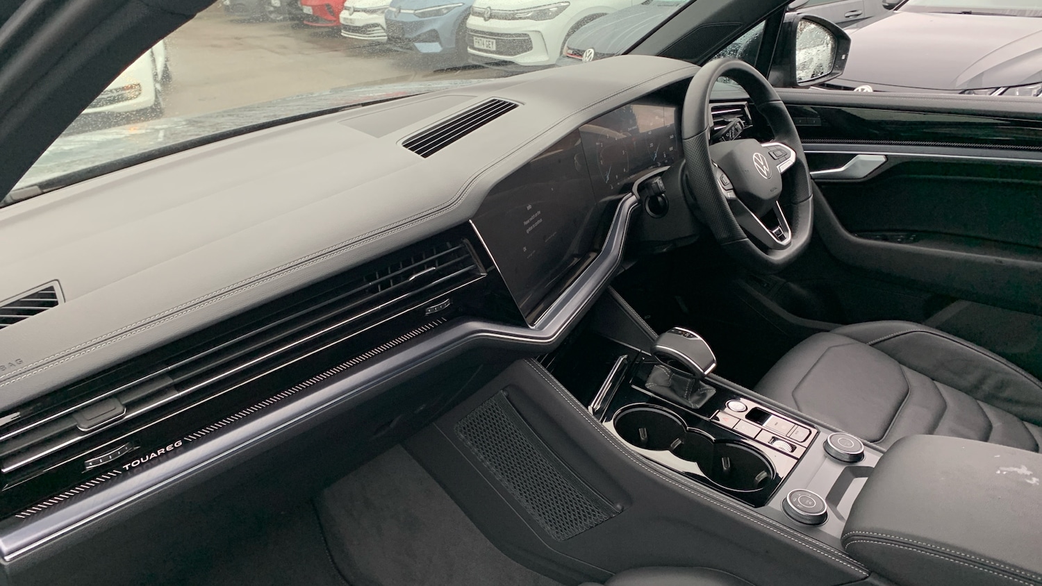 Used Volkswagen Touareg 2025 for sale - 76637623: Photo 9