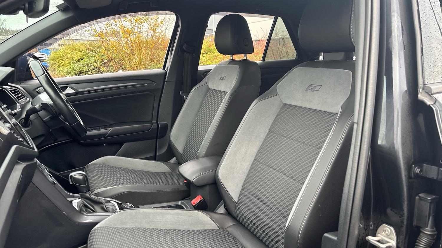 Used Volkswagen T-Roc 2020 for sale - 76980723: Photo 29