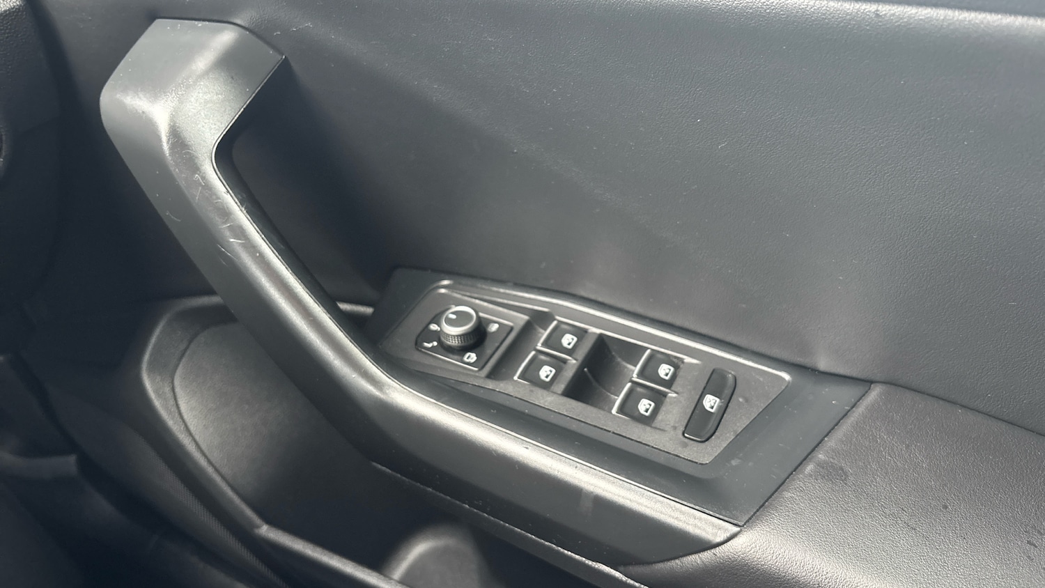 Used Volkswagen T-Roc 2020 for sale - 76980723: Photo 34