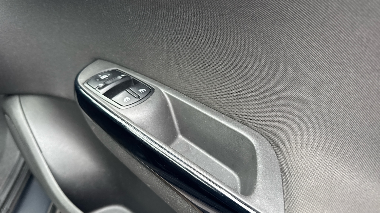 Used Vauxhall Corsa 2016 for sale - 77544562: Photo 24