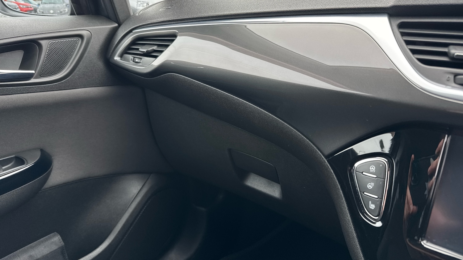 Used Vauxhall Corsa 2016 for sale - 77544562: Photo 36