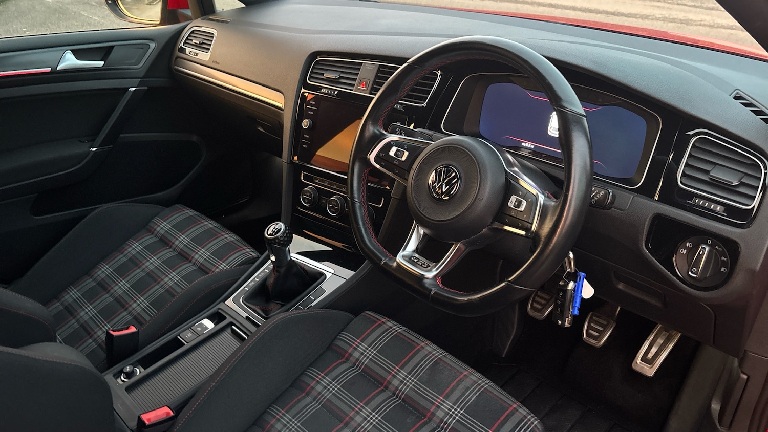 Used Volkswagen Golf 2018 for sale - 76510608: Photo 11