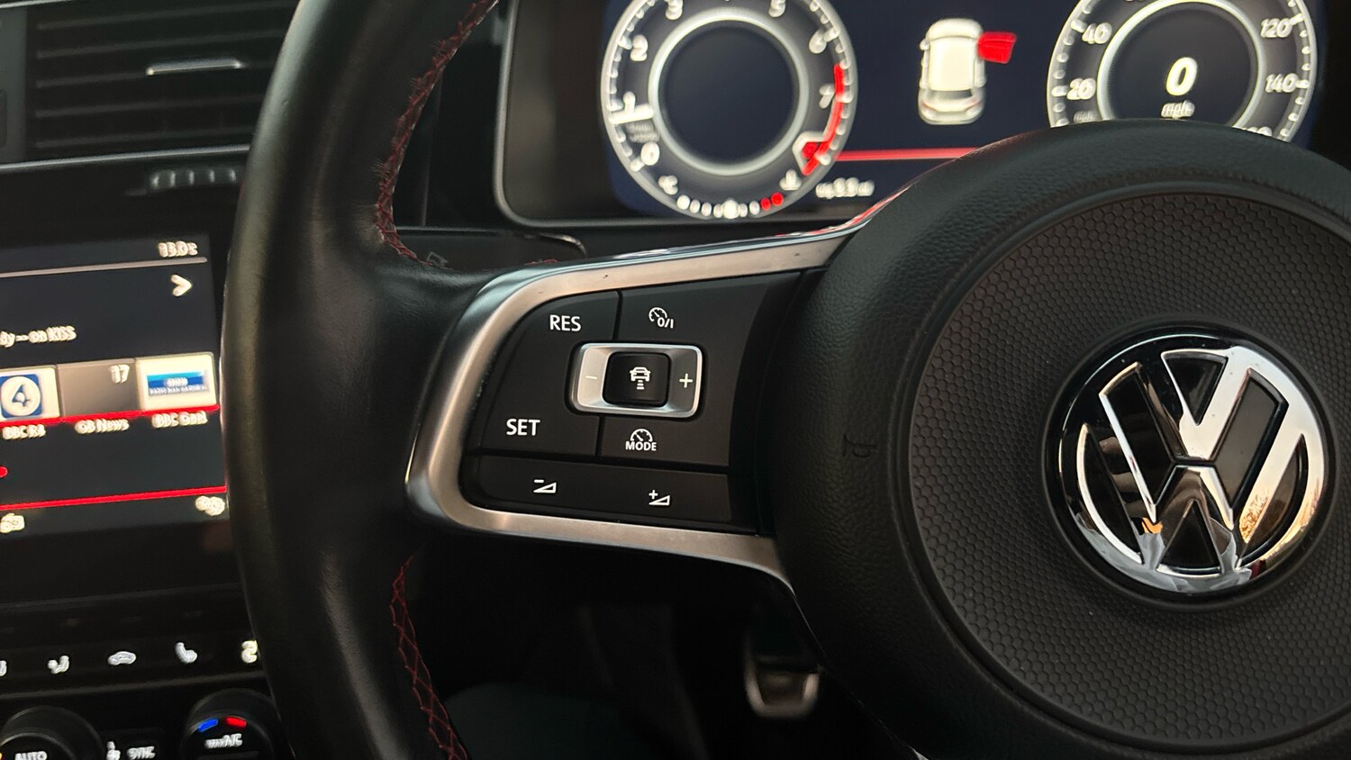 Used Volkswagen Golf 2018 for sale - 76510608: Photo 37