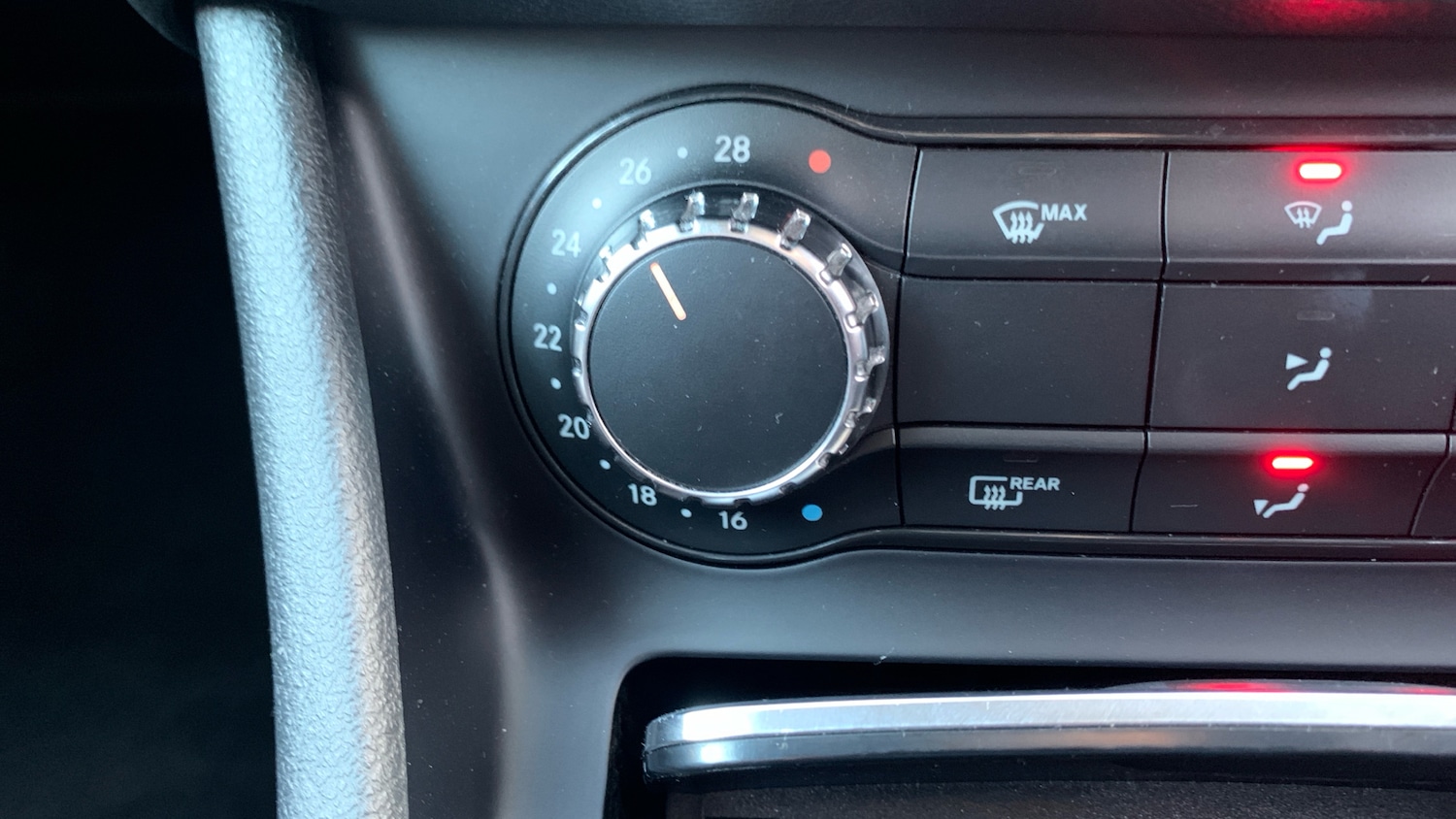 Used Mercedes-Benz GLA 2019 for sale - 77367475: Photo 48