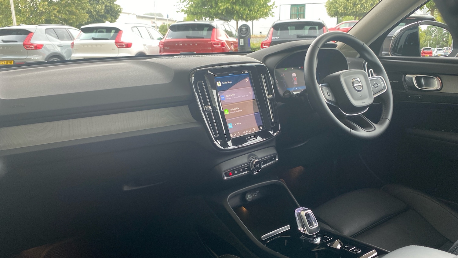 Used Volvo XC40 2024 for sale - 76371776: Photo 4