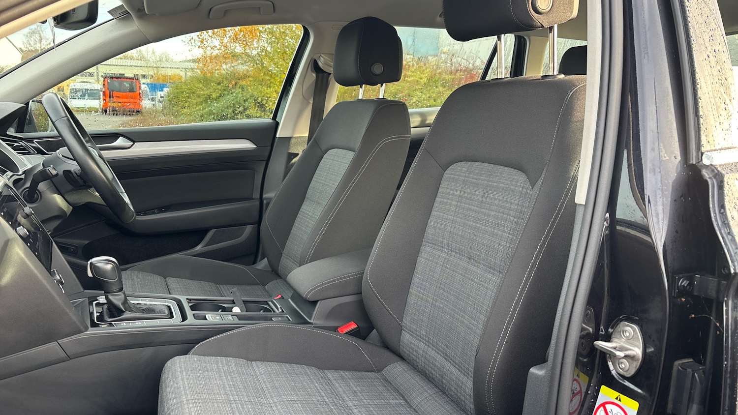 Used Volkswagen Passat 2021 for sale - 76859012: Photo 31