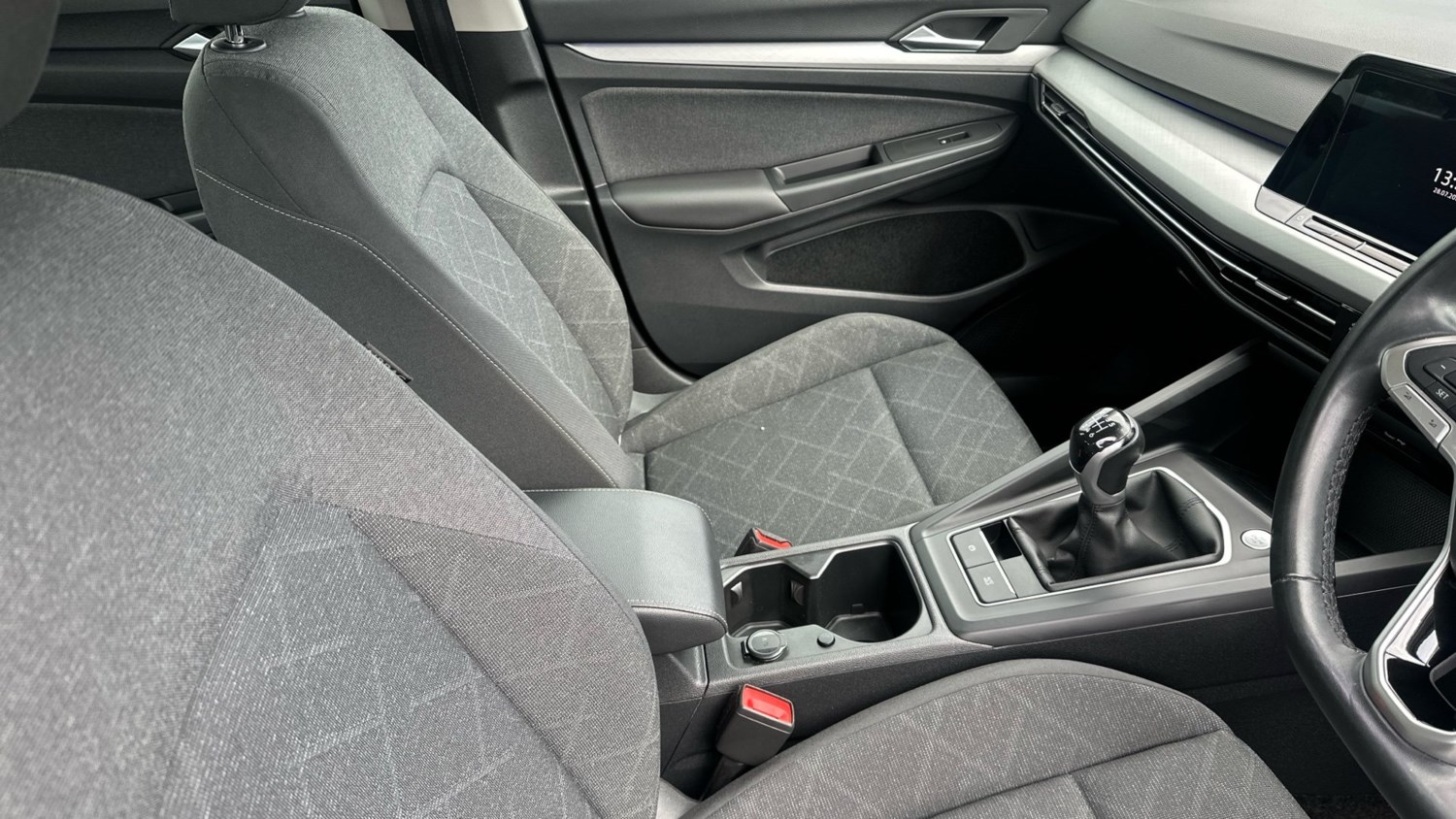 2022 Volkswagen Golf 1.5 TSI Life 5dr Petrol Hatchback Hatchback Petrol Manual - Picture 14 of 24