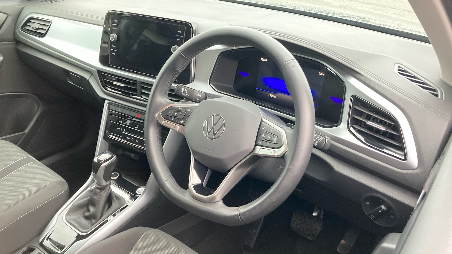 Used Volkswagen T-Roc 2025 for sale - 76968718: Photo 11